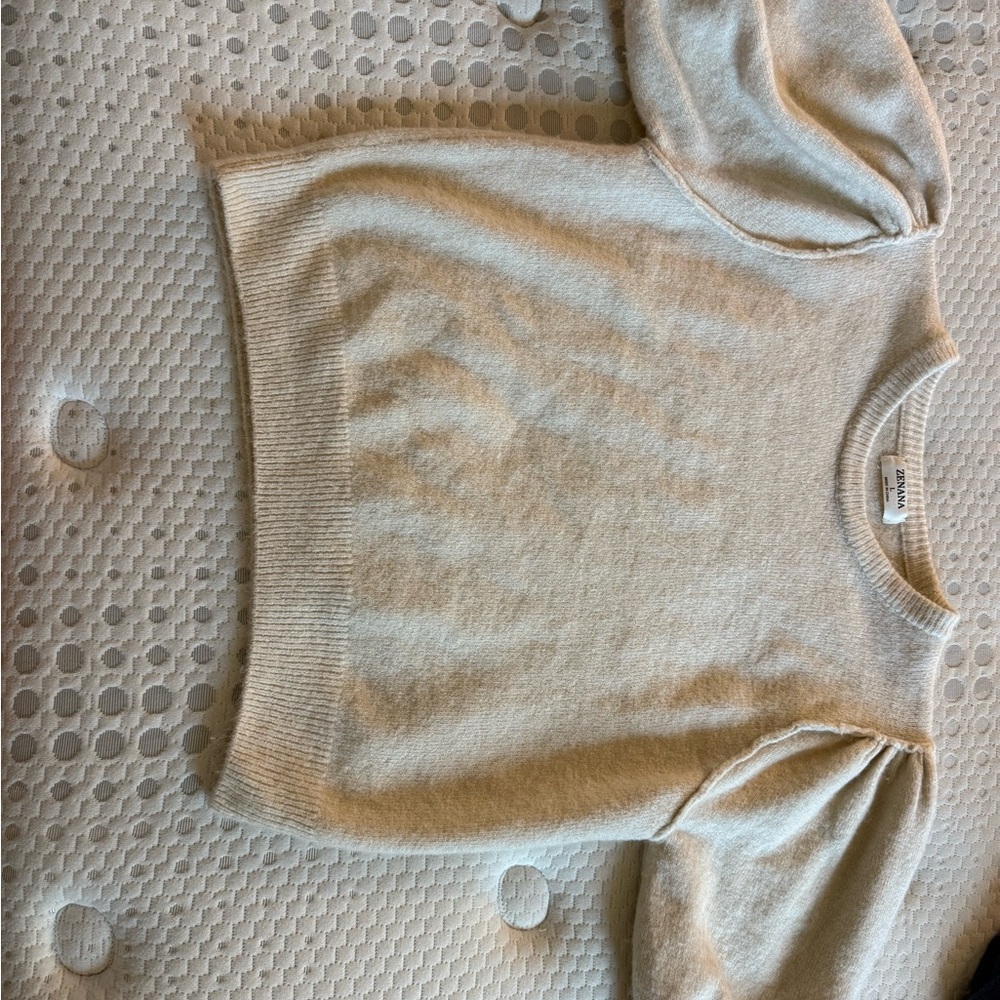 Zenana Outfitters Cream Knit Sweater